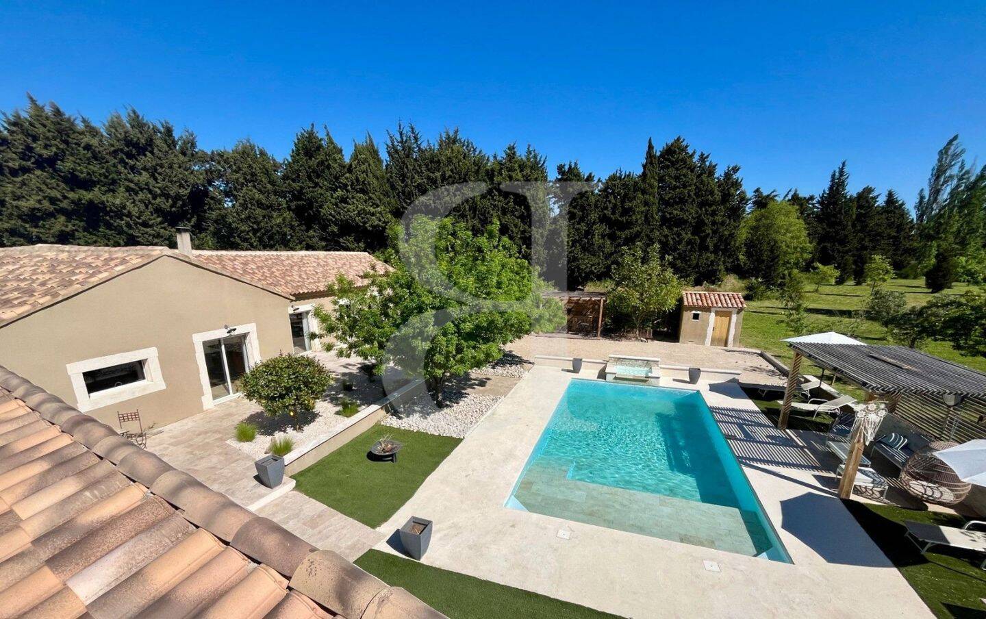 Maison à vendre, 210m², MOURIES