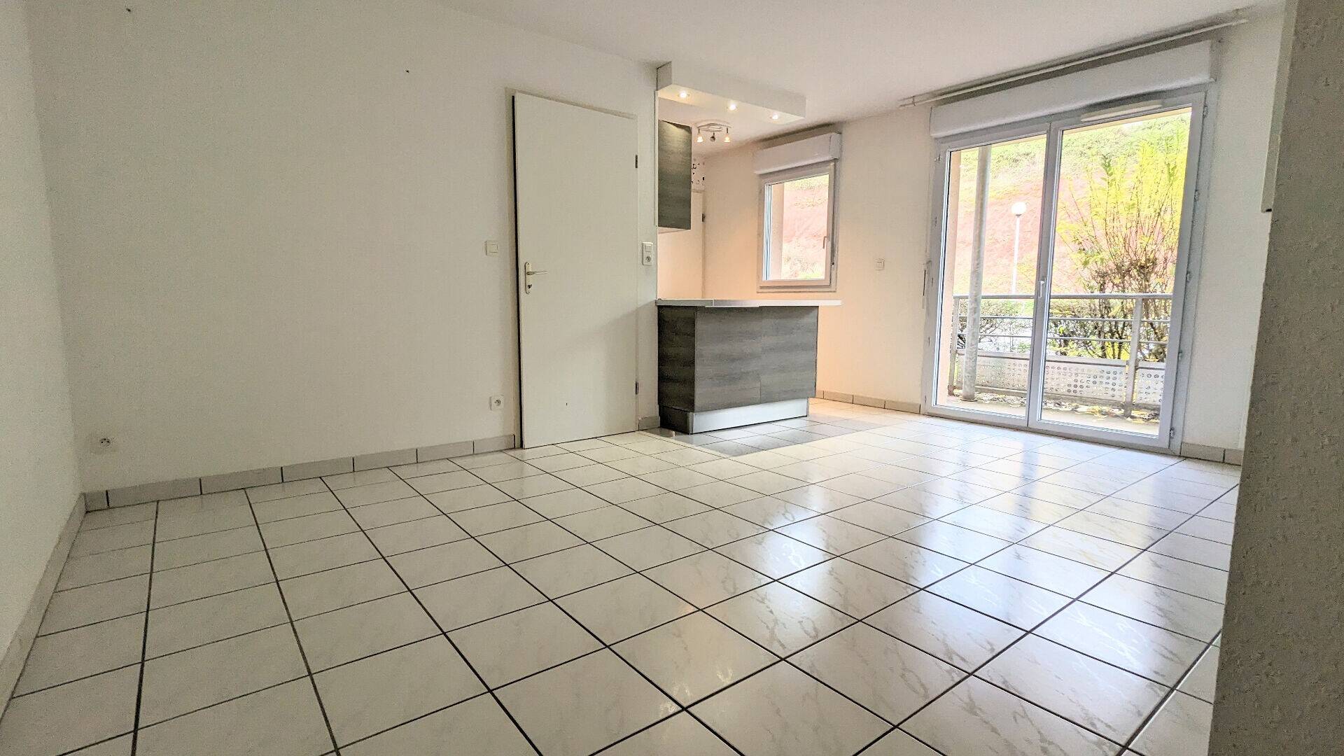 Maison à louer, 47m², ONET LE CHATEAU