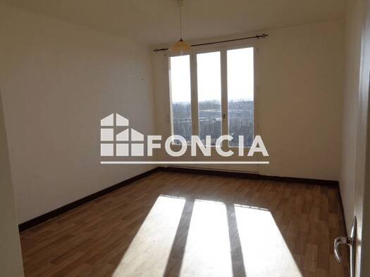 Appartement à louer 859 € 2 pièces 1 chambre 42,7 m² Étage 3/6 Bâtes-Sainte Ève Dreux 28100