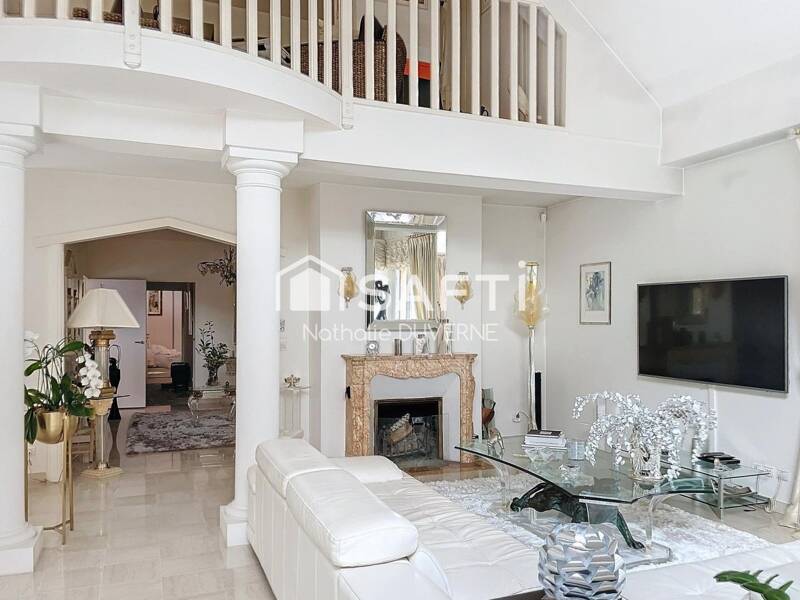 Maison à vendre, 242m², ETIOLLES