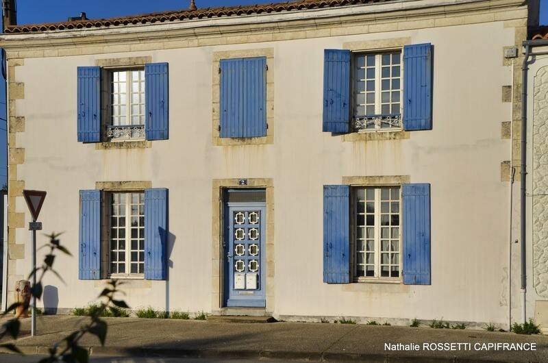 Maison à vendre, 161m², SURGERES