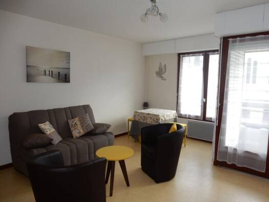 Appartement à louer 556 € 1 pièce 25 m² 6ème étage Centre Ville Nord Aix-les-Bains 73100