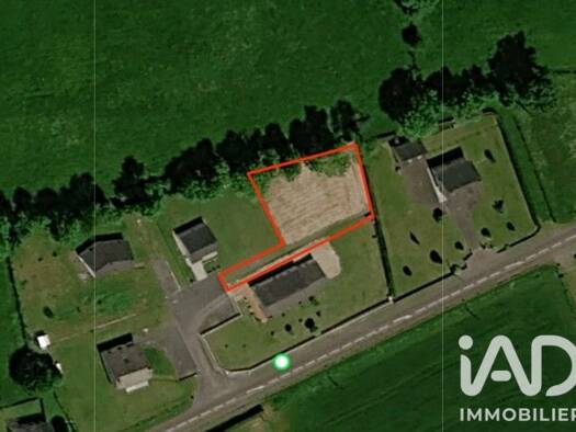 Terrain constructible viabilisé à vendre 8 594 € 942 m² de terrain Chaussenac 15700