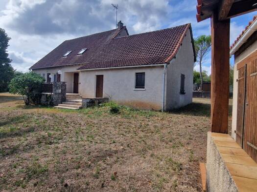 Maison à vendre 195 000 € 6 pièces 4 chambres 133 m² 1 661 m² de terrain Limogne-en-Quercy 46260