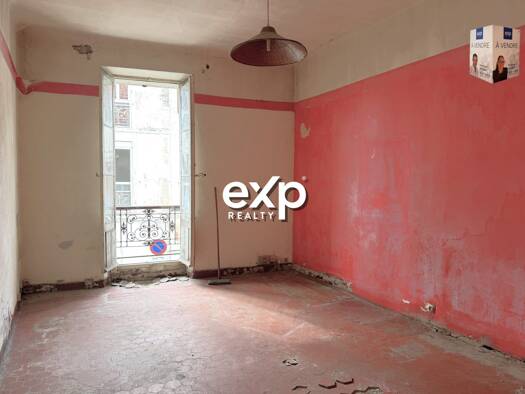 Appartement à vendre 61 000 € 1 pièce 24,9 m² Étage 1/2 Hubac-Nord-Faron Toulon 83200