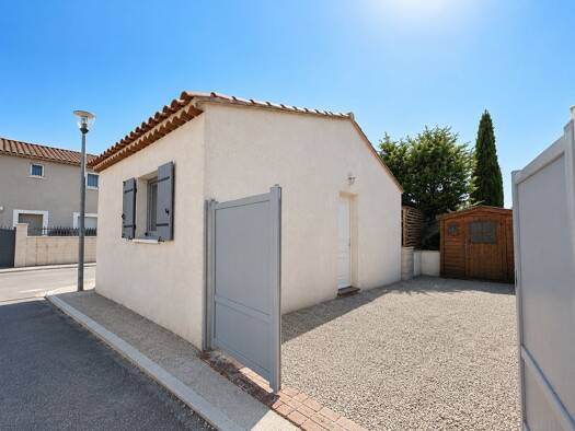 Maison de plain-pied à vendre 290 000 € 3 pièces 2 chambres 60 m² 170 m² de terrain Pignans 83790