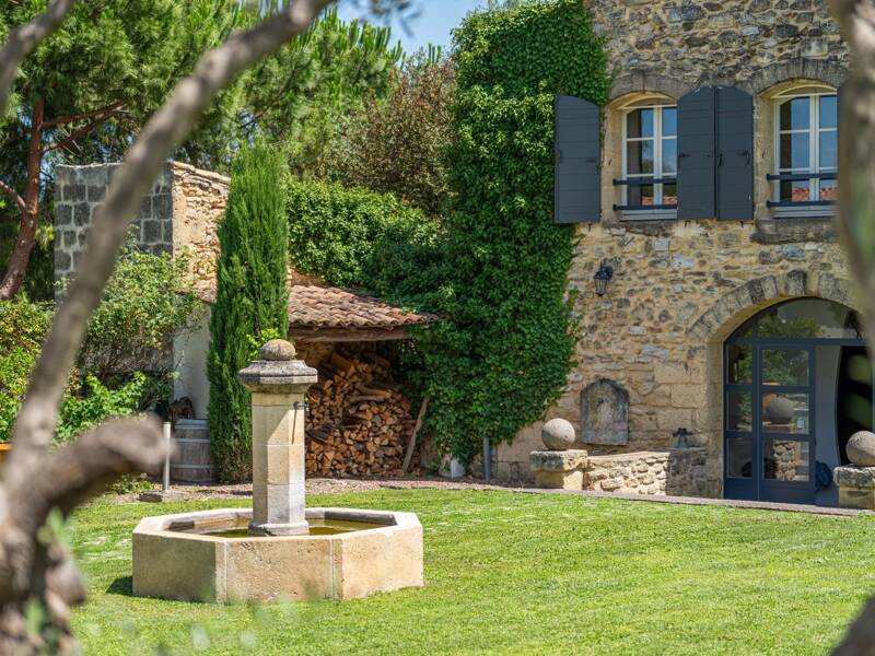 Maison à vendre, 460m², GALLARGUES LE MONTUEUX