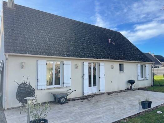 Maison de plain-pied à vendre 219 000 € 6 pièces 4 chambres 102 m² 960 m² de terrain Noyon 60400