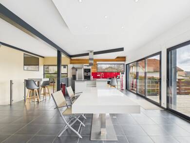 Maison à vendre 990 000 € 5 pièces 4 chambres 211 m² 1 518 m² de terrain Gex 01170