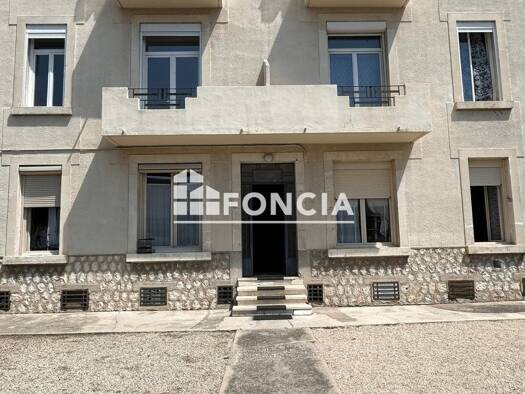 Appartement à louer 710 € 3 pièces 2 chambres 75,2 m² 1er étage Centre Ville Cavaillon 84300