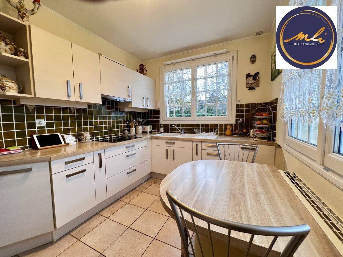 Maison à vendre, 175m², FONTAINE ETOUPEFOUR