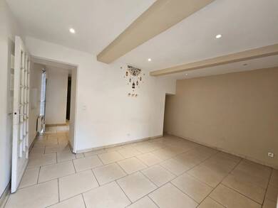 Appartement à louer 720 € 2 pièces 1 chambre 50 m² 1er étage Saint-André-de-la-Roche 06730