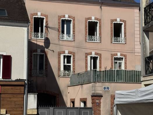 Immeuble à vendre 680 000 € 330 m² Ville Basse-Centre Montereau-Fault-Yonne 77130