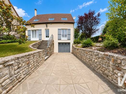 Maison à vendre 329 000 € 6 pièces 3 chambres 136,37 m² 854 m² de terrain Commeny 95450