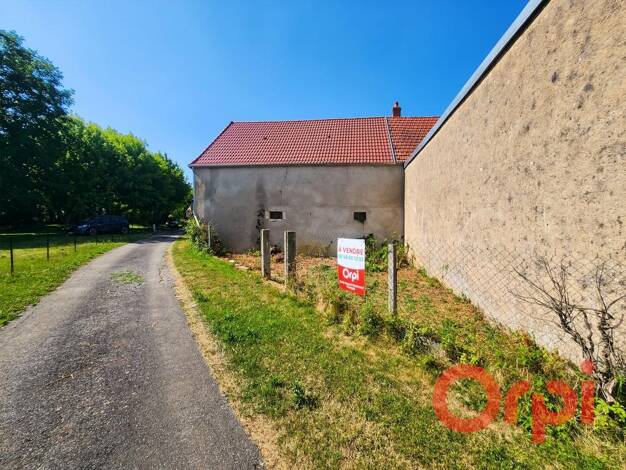 Maison à vendre 18 000 € 3 pièces 2 chambres 120 m² 250 m² de terrain Saint-Germain-des-Bois 18340