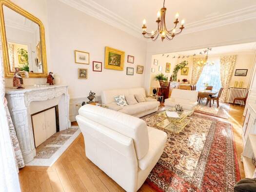 Demeure à vendre 452 000 € 9 pièces 6 chambres 165 m² 533 m² de terrain Saint Liesne-Centre Est Melun 77000