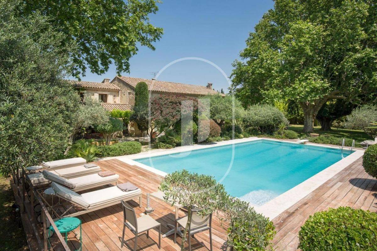 Maison à vendre, 450m², EYGALIERES