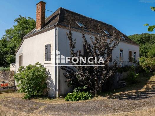 Maison à vendre 135 000 € 4 pièces 2 chambres 99 m² 2 640 m² de terrain Sceaux-sur-Huisne 72160