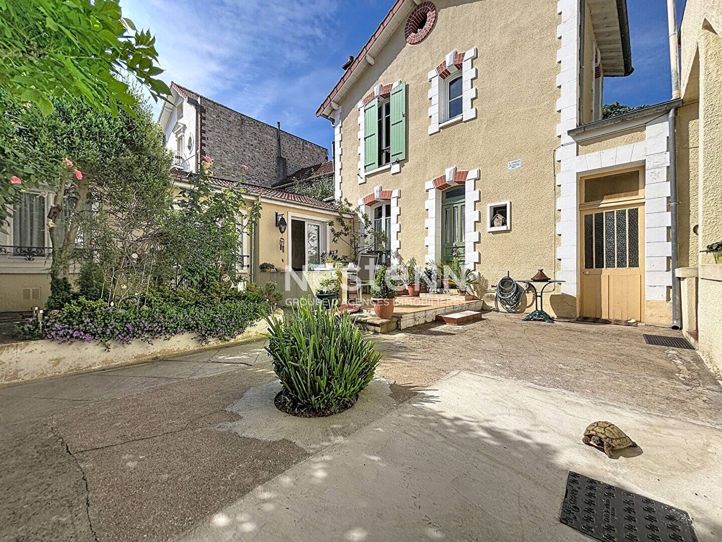 Maison à vendre, 147m², ISSY LES MOULINEAUX