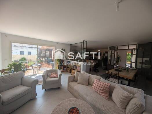 Maison à vendre 575 000 € 7 pièces 4 chambres 140 m² 1 729 m² de terrain Canet 34800