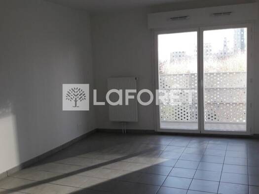 Appartement à vendre 199 900 € 1 pièce 31 m² Étage 4/6 Parc-La Boule- Champs Pierreux Nanterre 92000