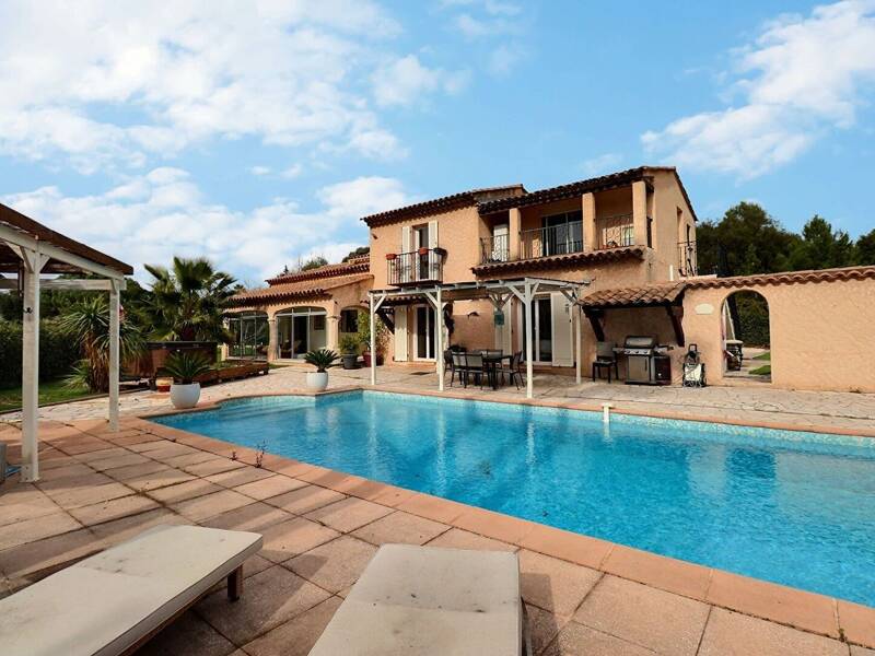 Maison à vendre, 186m², ROQUEBRUNE SUR ARGENS