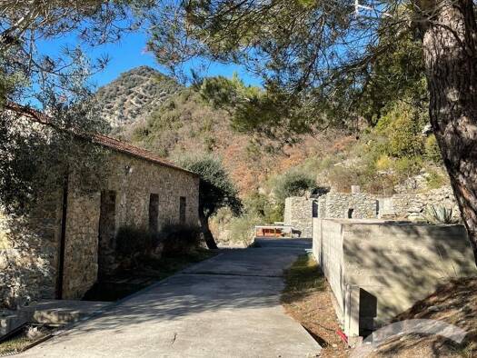 Maison à vendre 287 000 € 4 pièces 3 chambres 106,1 m² 2 000 m² de terrain Sospel 06380