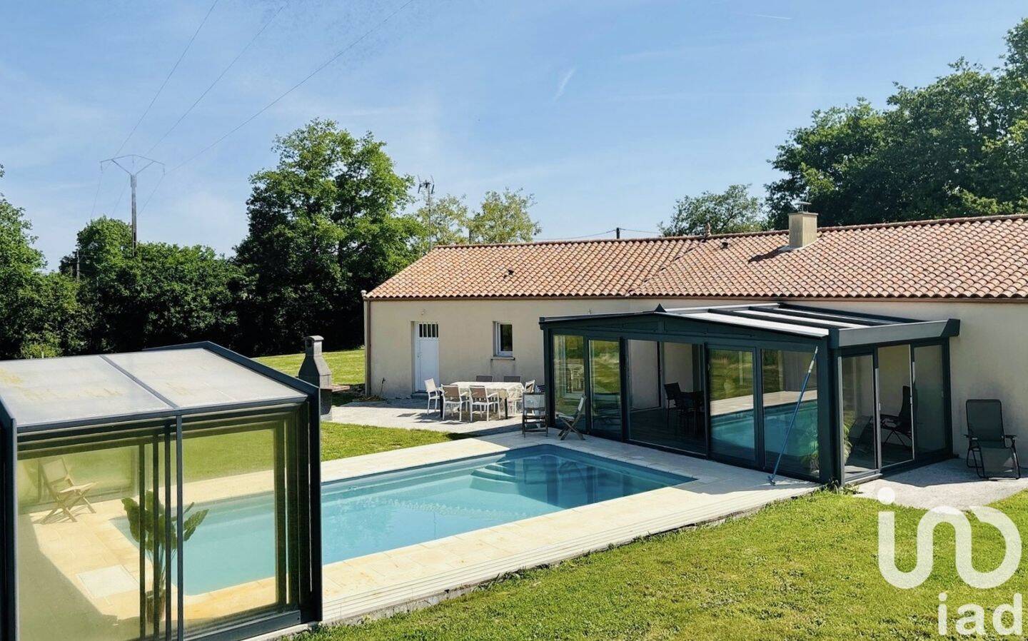 Maison à vendre, 120m², SAINTE FLAIVE DES LOUPS