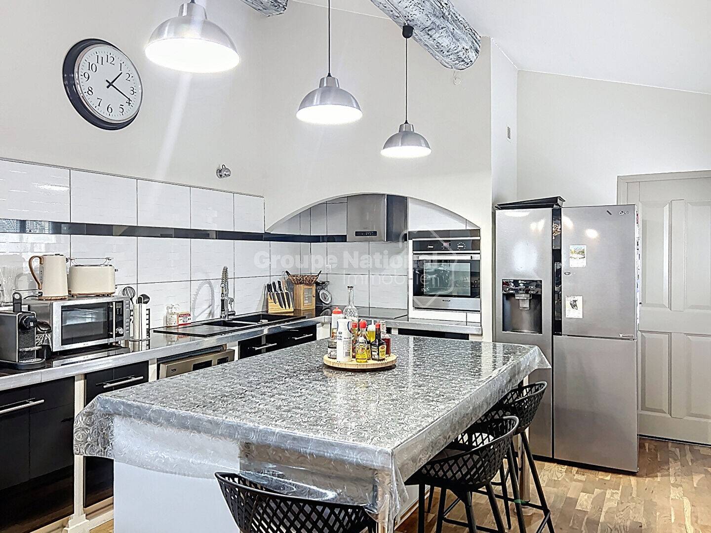 Maison à vendre, 140m², JONQUIERES SAINT VINCENT