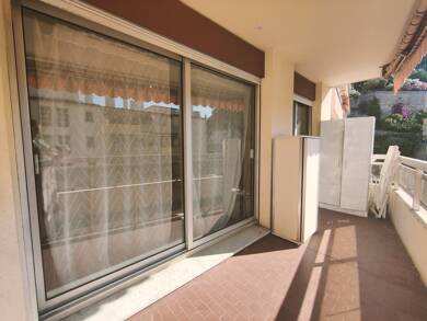 Appartement à vendre 220 000 € 2 pièces 1 chambre 50 m² Étage 3/7 Menton 06500