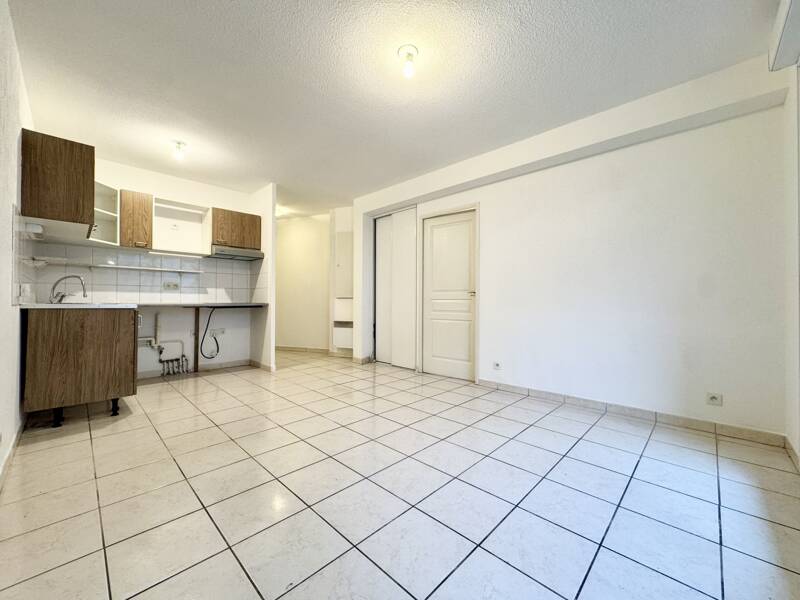 Maison à louer, 37m², NIMES