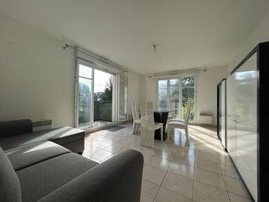 Appartement à louer 1 135 € 3 pièces 2 chambres 65 m² Étage 2/4 Villebon sur Yvette 91140