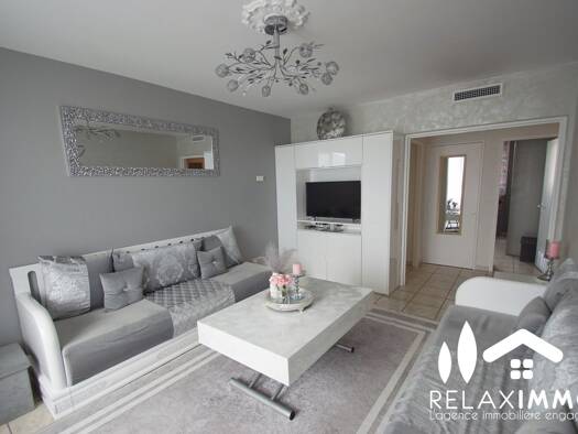 Appartement à vendre 135 000 € 4 pièces 3 chambres 75,02 m² Étage 4/9 Grand-Galet Le Pont-de-Claix 38800