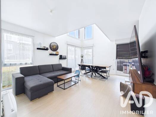 Duplex à vendre 238 000 € 5 pièces 4 chambres 104 m² RDC/4 Tarterêts Sud Corbeil-Essonnes 91100