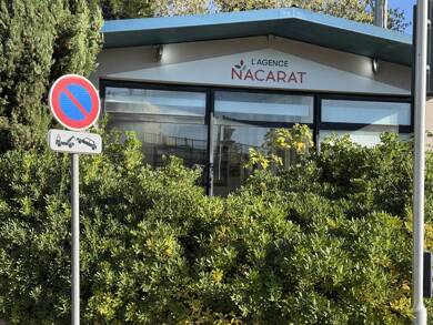 Local commercial à louer 2 500 € 48 m² de surface de vente Cles Thermes-Cordeliers Aix-en-Provence 13090