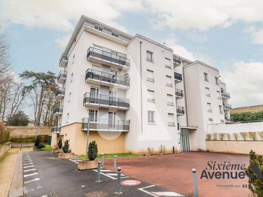 Appartement à vendre 379 000 € 5 pièces 4 chambres 102 m² Étage 4/4 Sud Arpajon 91290