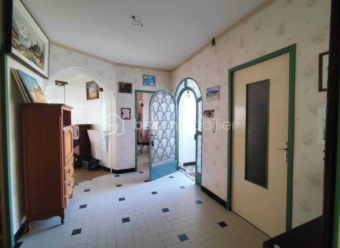 Maison à vendre, 200m², SAINT PONS DE THOMIERES