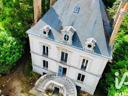 Demeure à vendre 734 000 € 10 pièces 6 chambres 335 m² 2 632 m² de terrain Bourgogne Saint Loup-Armenault Châtaigniers Saint-Jean-de-Braye 45800
