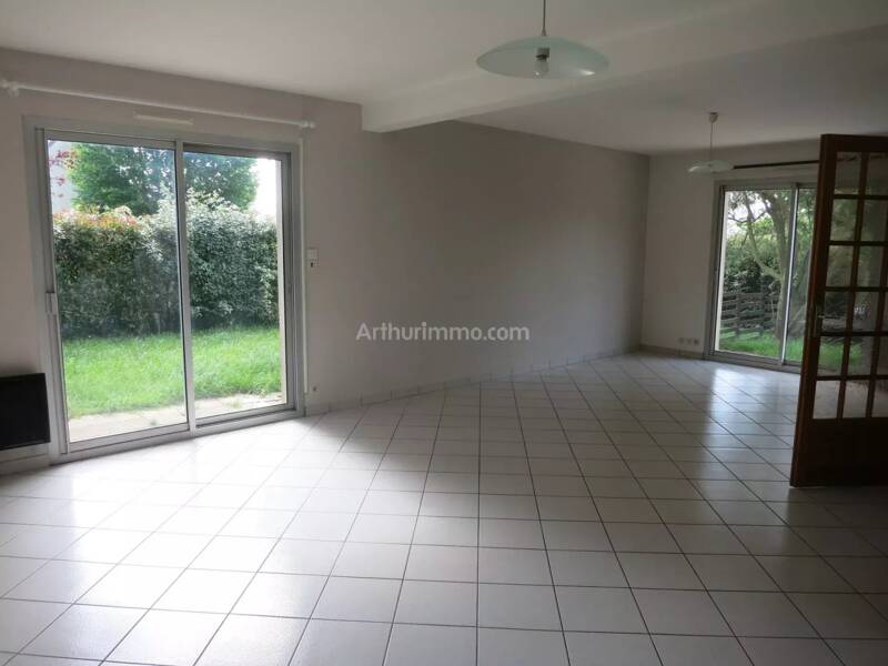 Maison à louer, 119m², LA MEZIERE