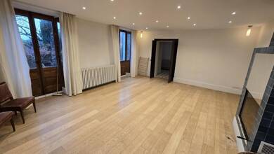 Appartement à louer 1 200 € 4 pièces 3 chambres 144 m² RDC/3 Rives 38140