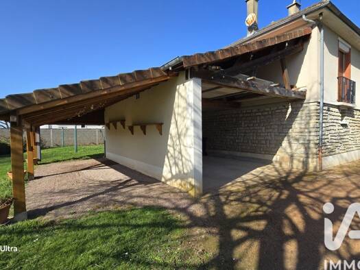 Maison à vendre 92 000 € 4 pièces 2 chambres 72 m² 1 662 m² de terrain Ainay-le-Château 03360