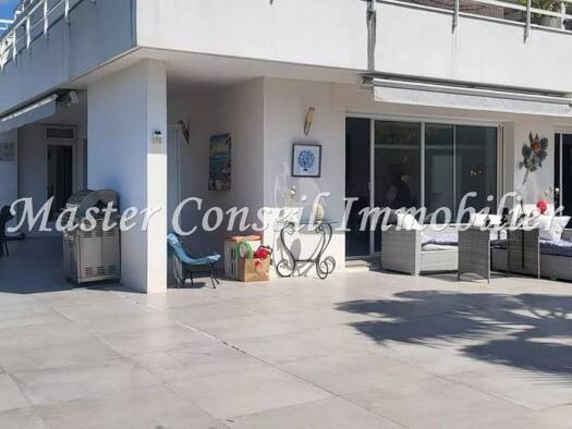 Appartement à vendre 1 165 000 € 4 pièces 137 m² RDC/2 Collines Le Cannet 06110
