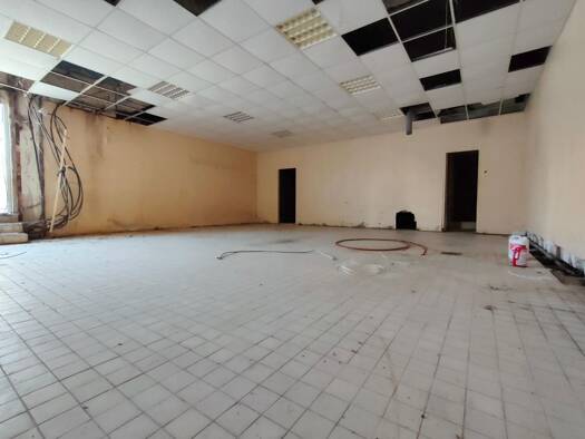 Local commercial à vendre 139 900 € 102 m² de surface de vente Centre Sud Nangis 77370