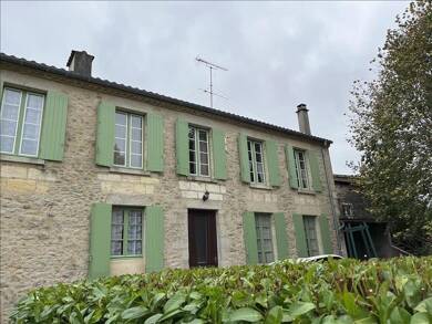 Maison à vendre 183 000 € 5 pièces 3 chambres 175 m² 2 235 m² de terrain La Reole 33190