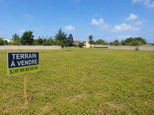 Terrain constructible à vendre 149 000 € 684 m² de terrain Saubens 31600