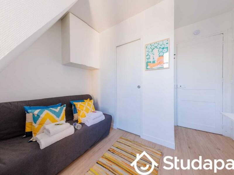 Maison à louer, 9m², PARIS 17E