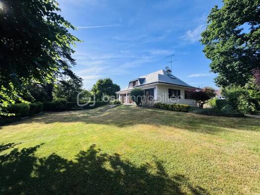 Pavillon à vendre 246 000 € 6 pièces 4 chambres 126,65 m² 1 256 m² de terrain Floing 08200