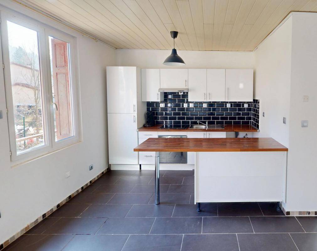 Maison à vendre, 87m², LE CHAMBON FEUGEROLLES