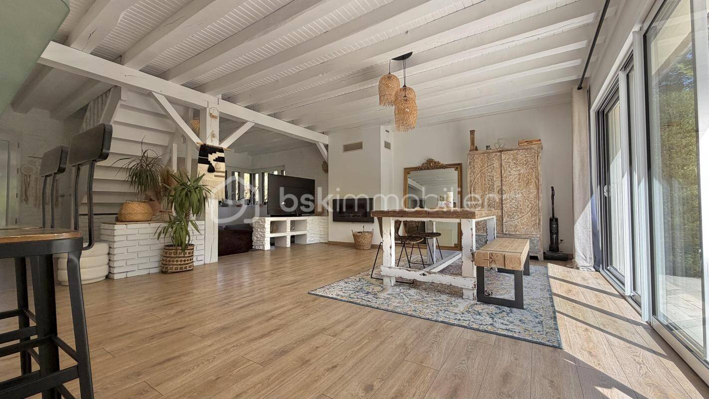 Maison à vendre, 134m², MONTREUIL AUX LIONS