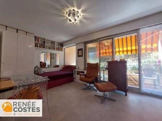 Appartement en viager occupé Bouquet 114 190 € 1 pièce 28 m² RDC/3 La Ville Bandol 83150